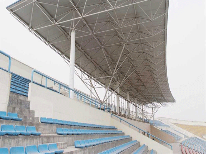 桂平四小体育馆网架